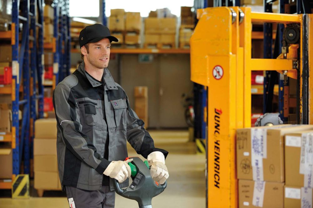 Produktbild Voss Helme Anstosskappe EN 812, schwarz bild 3