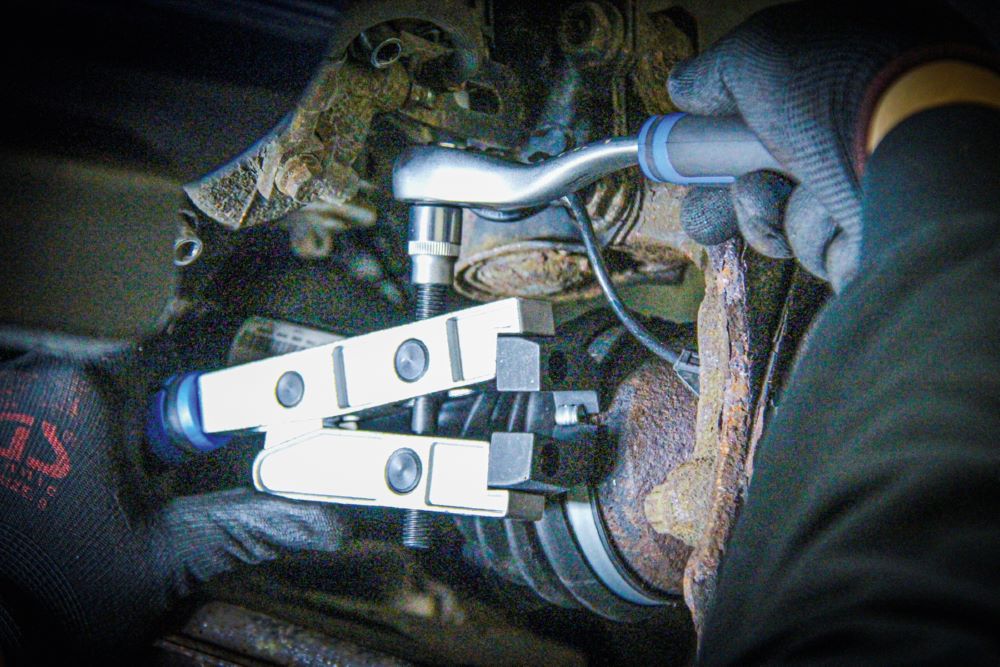 Produktbild BGS Achsmanschetten Klemmen Zange Drehmomentbetrieb 90 grad abgewinkelt bild 4