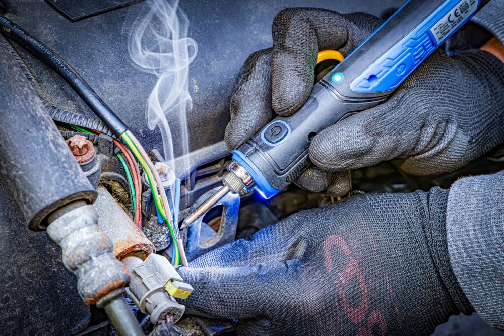 Produktbild BGS Akku Lötkolben 8 W mit Ladestation bild 2