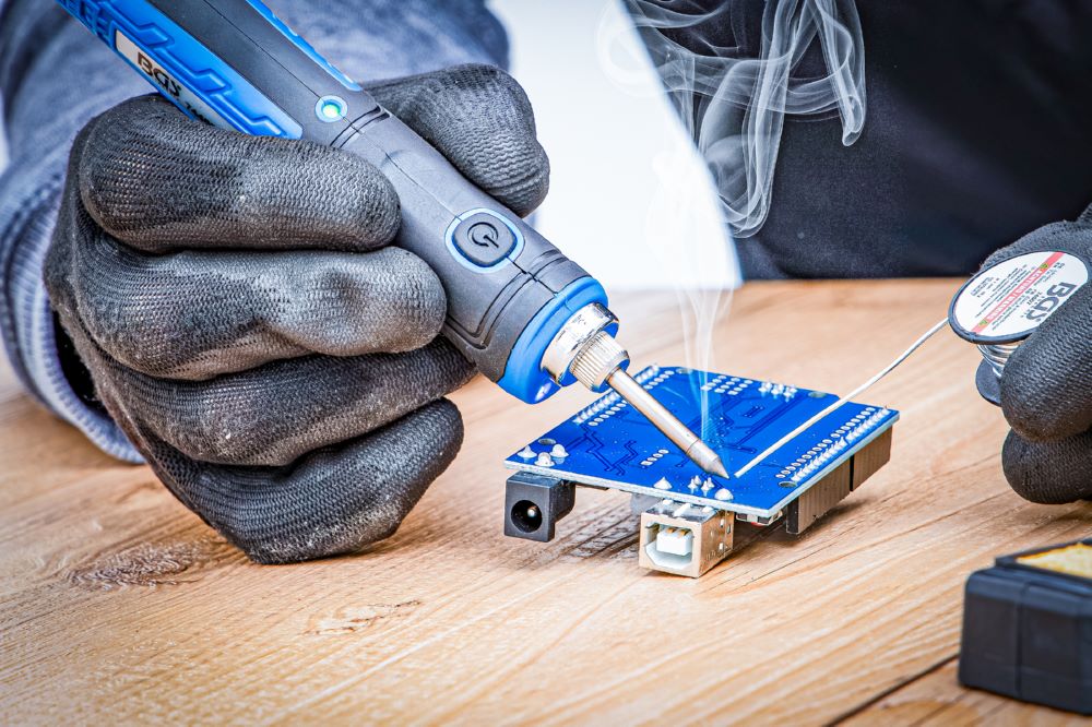 Produktbild BGS Akku Lötkolben 8 W mit Ladestation bild 3