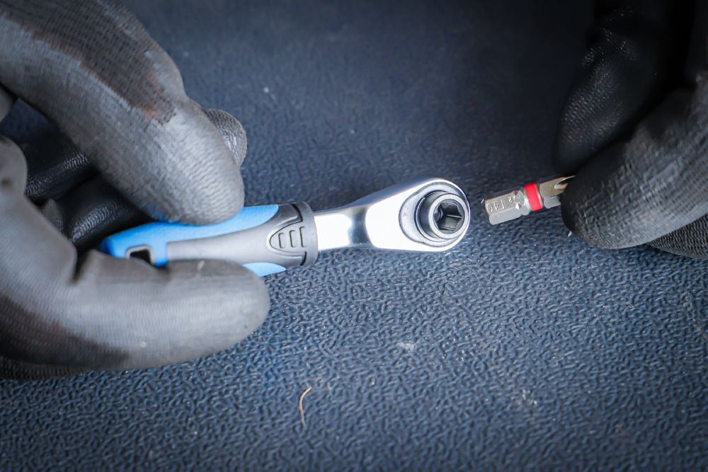 Produktbild Color Bit Satz mit Bit-Knarre Antrieb Außensechskant 6,3 mm 1/4 Zoll 43 teilig bild 2