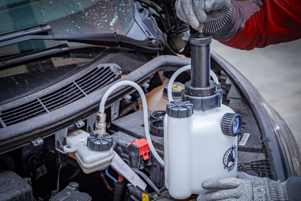 Produktbild BGS Diy Bremsen und Kupplungssystem Entlüfter Satz 2,5 liter bild 2