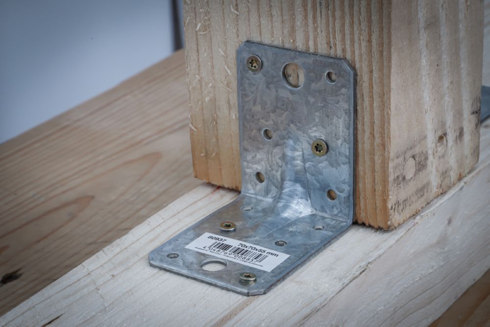 Produktbild Winkelverbinder mit Sicke 70 x 70 x 55 x 2,5 mm bild 2