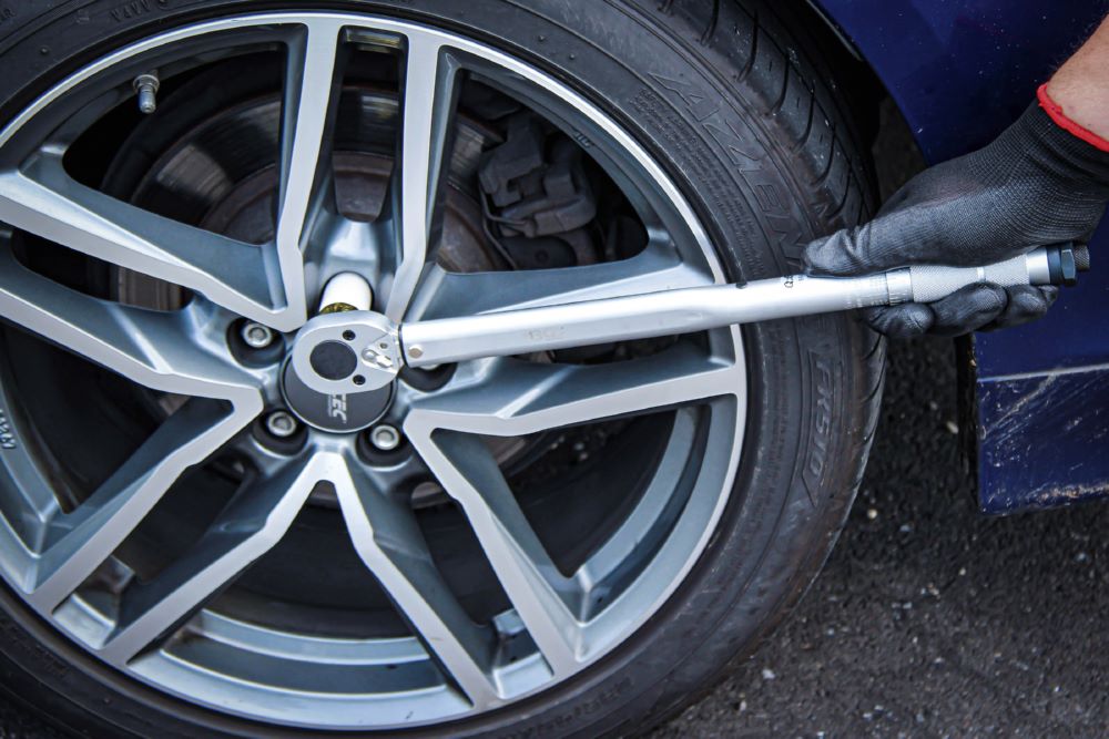 Produktbild BGS Drehmomentschlüssel 28 - 210 Nm 12,5 mm 1/2 Zoll mit Adapter und Verlängerung bild 6