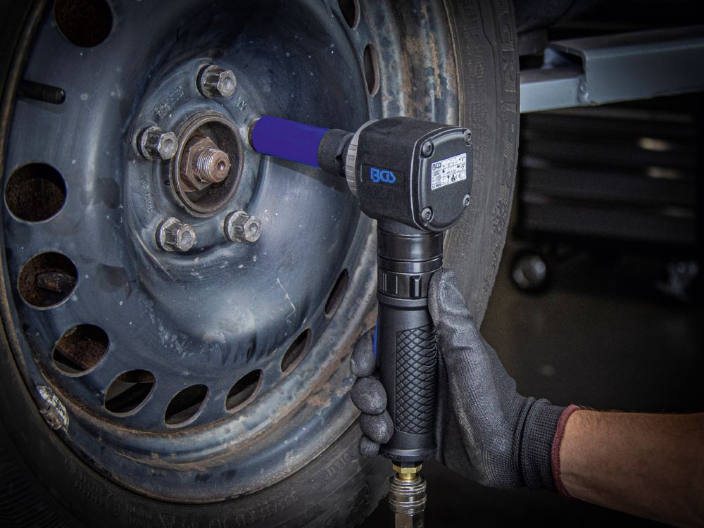 Produktbild BGS Druckluft Schlagschrauber abgewinkelt 12,5 mm 1/2 Zoll 550 Nm bild 4