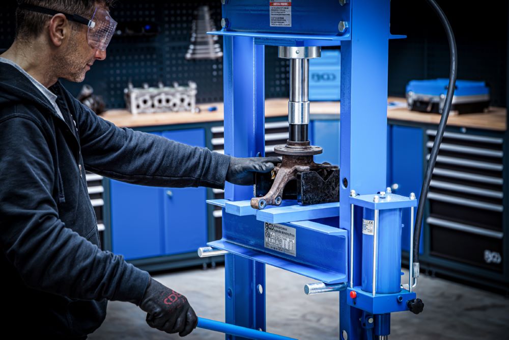 Produktbild BGS Hydraulik Werkstattpresse 20 tonnen bild 2
