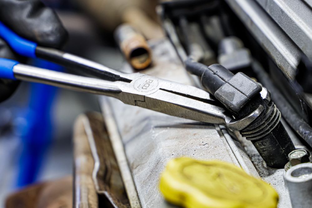 Produktbild BGS Langbeck / Flach- und Zündkerzen Stecker Zangen-Satz extra lang 9 teilig bild 2