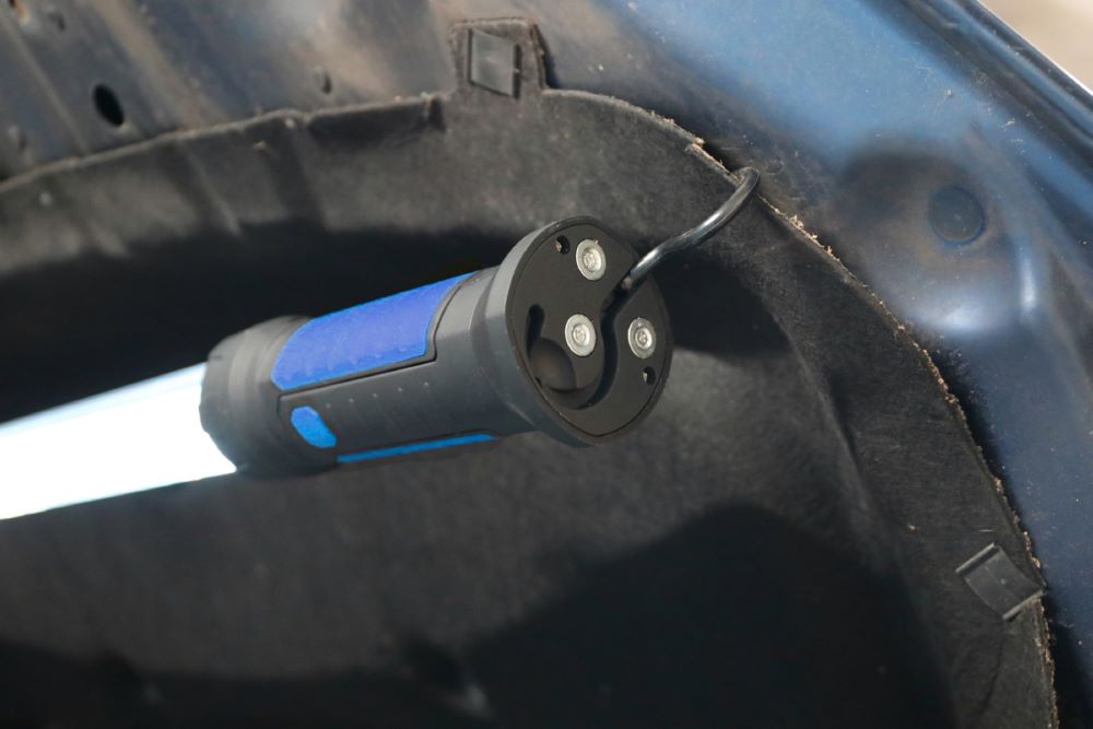 Produktbild LED Motorhauben Leuchte mit Akku bild 6