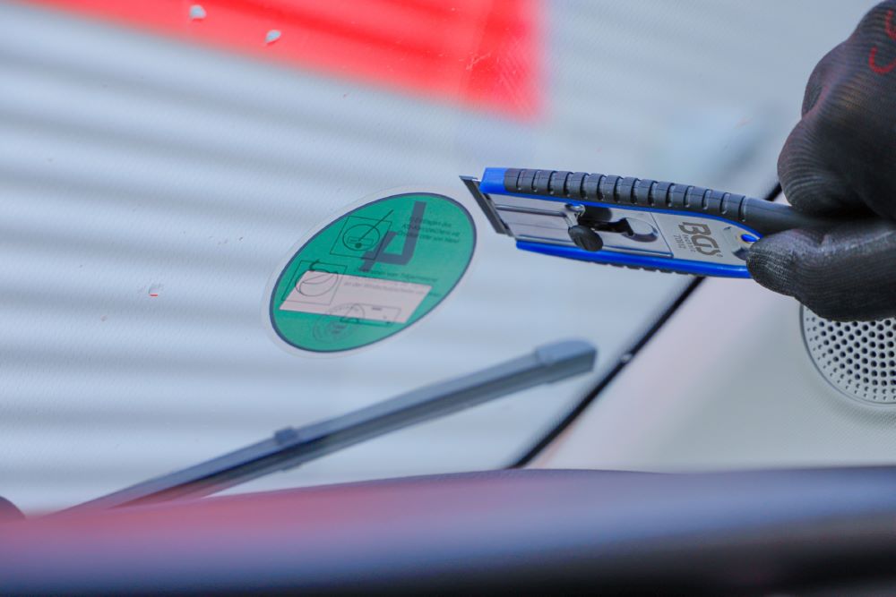 Produktbild BGS Plakettenschaber 40 mm mit 6 Kunstoff Schaberklingen bild 5