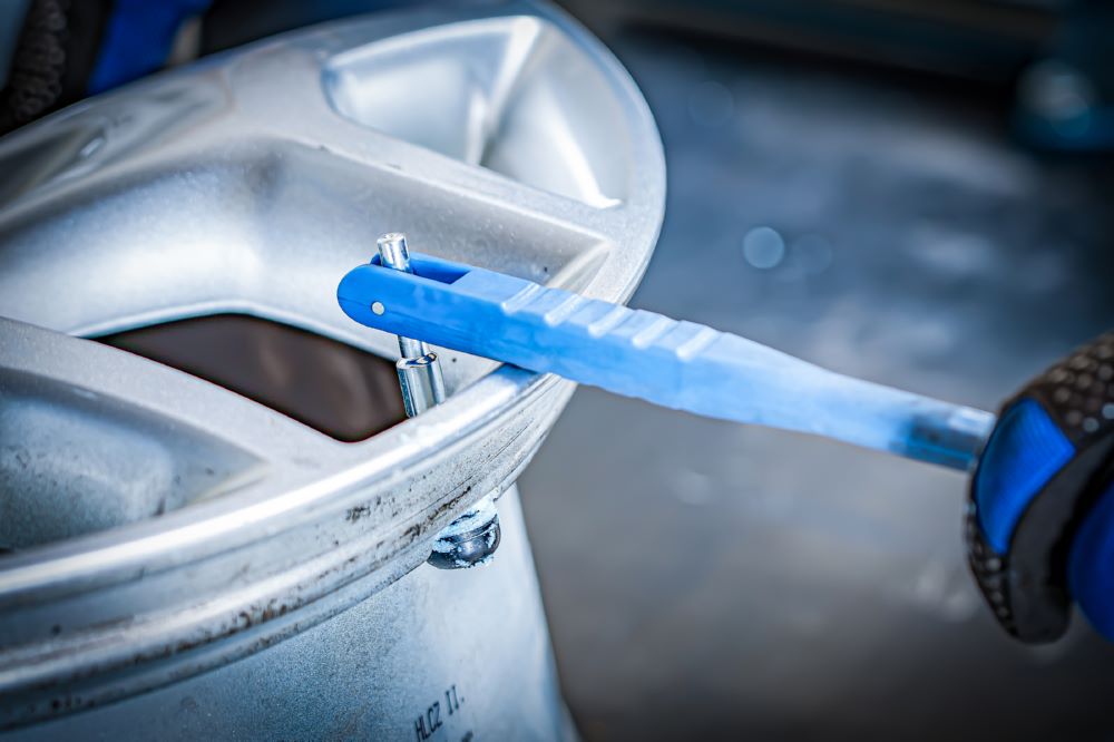 Produktbild Reifen-Ventilschaft-Einziehwerkzeug Länge 285 mm bild 2