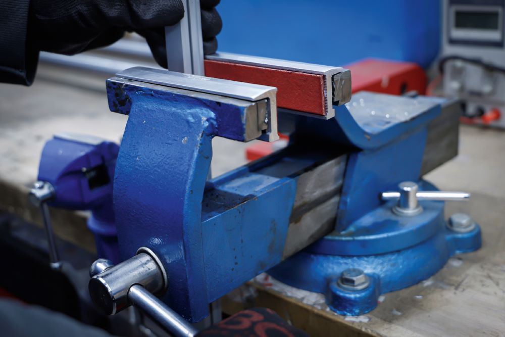 Produktbild BGS Schraubstock Schutzbacken Aluminium Breite 100 mm 2 teilig bild 2