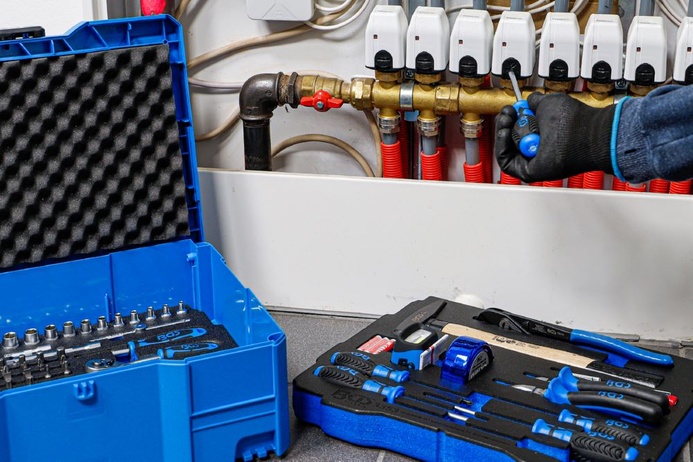 Produktbild Steckschlüssel und Hammer- Zangen- Schraubendreher-Satz 77 teilig bild 4