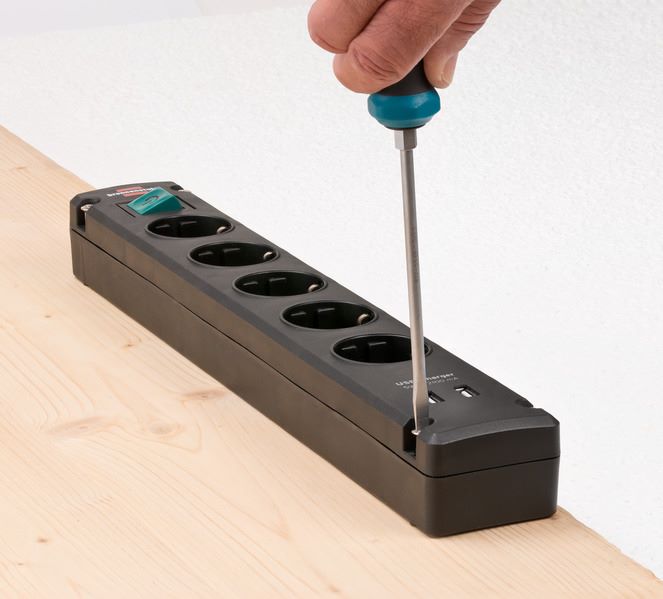 Produktbild Brennenstuhl Bremounta Steckdosenleiste 5 fach mit 2 USB Ladebuchsen Steckerleiste USB mit S bild 3