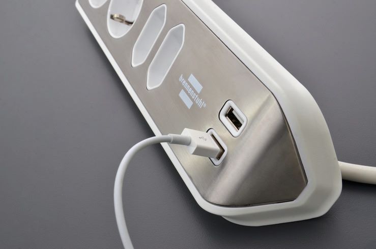 Produktbild Brennenstuhl estilo Ecksteckdosenleiste 4 fach mit USB Ladefunktion bild 12