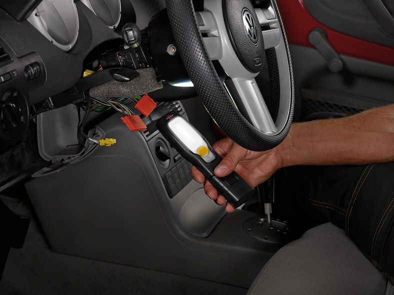 Produktbild Brennenstuhl LED Akku Handleuchte HL 200 A Arbeitsleuchte mit USB Kabel bild 8