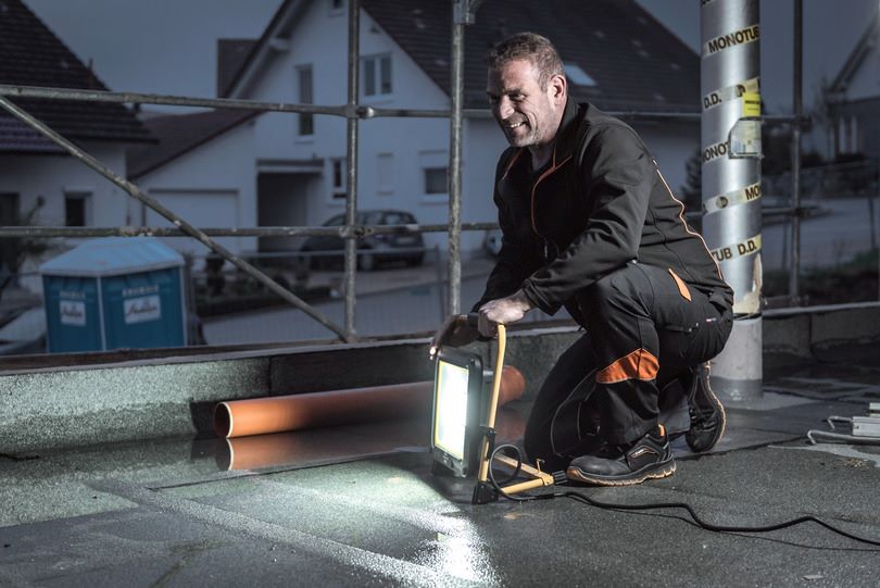 Produktbild Brennenstuhl Mobiler LED Strahler 96,9 Watt JARO 9050 M IP65 bild 11