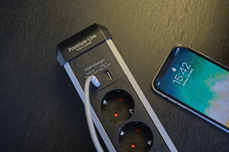 Produktbild Brennenstuhl Premium-Alu-Line Steckdosenleiste 6-fach USB/Mehrfachsteckdose 3 m Kabel bild 10