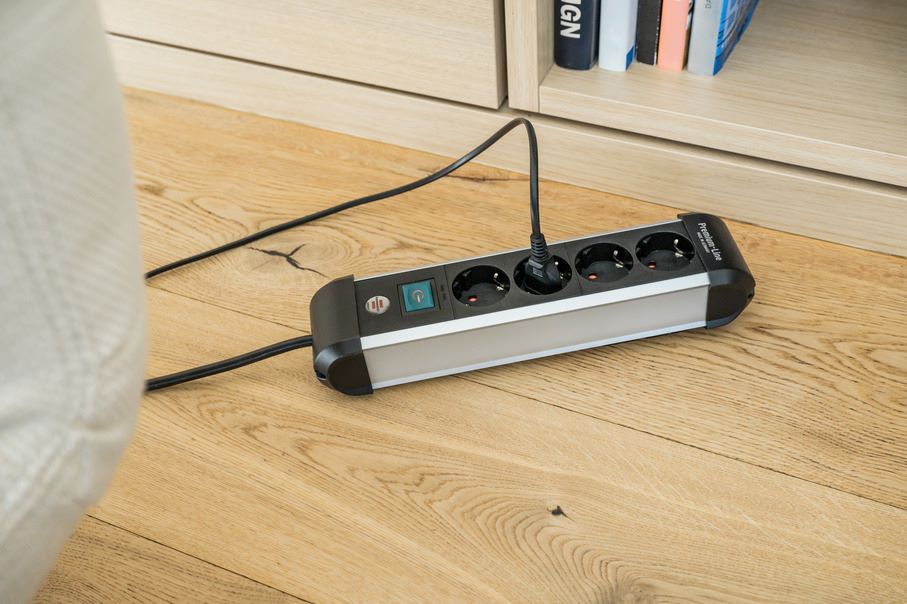 Produktbild Brennenstuhl Premium-Alu-Line Steckdosenleiste 4-fach Steckerleiste Aluminium Schalter 1,8 m bild 9