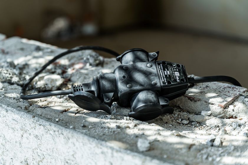 Produktbild Brennenstuhl Schutzkontakt Gummikupplung IP44 mit Vorrichtung zum Aufhängen bild 4