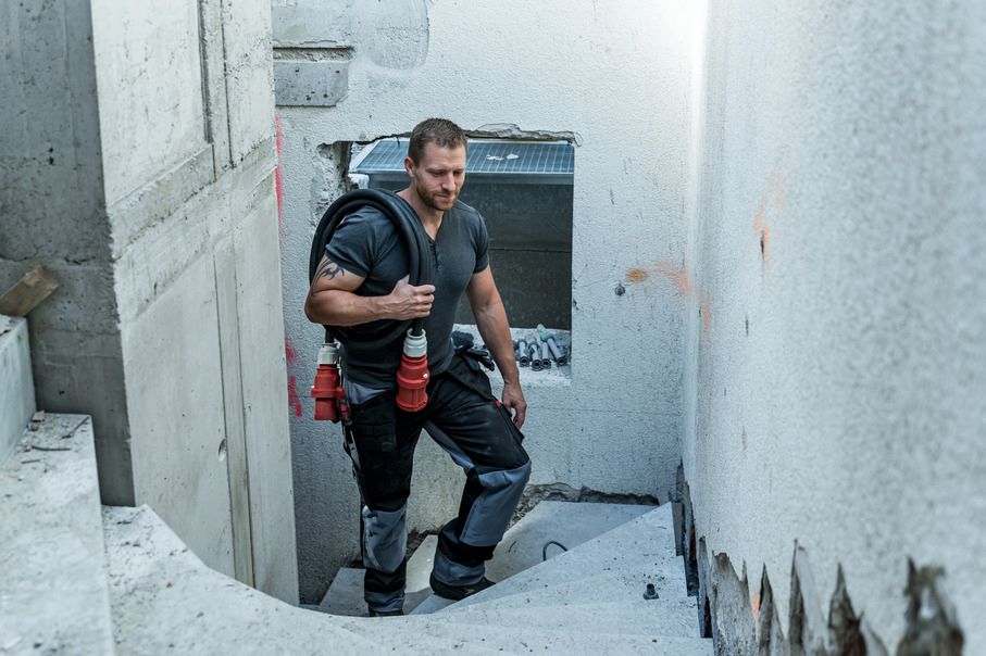 Produktbild Brennenstuhl CEE Verlängerungskabel IP44 10 Meter Kabel schwarz mit Stecker und Kupplung CEE bild 5