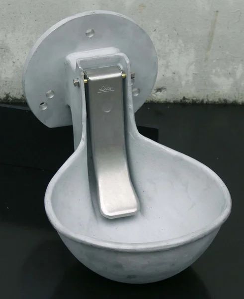 Produktbild Cemo Tränkebecken einfach für AuslaufDN 00 Fässer