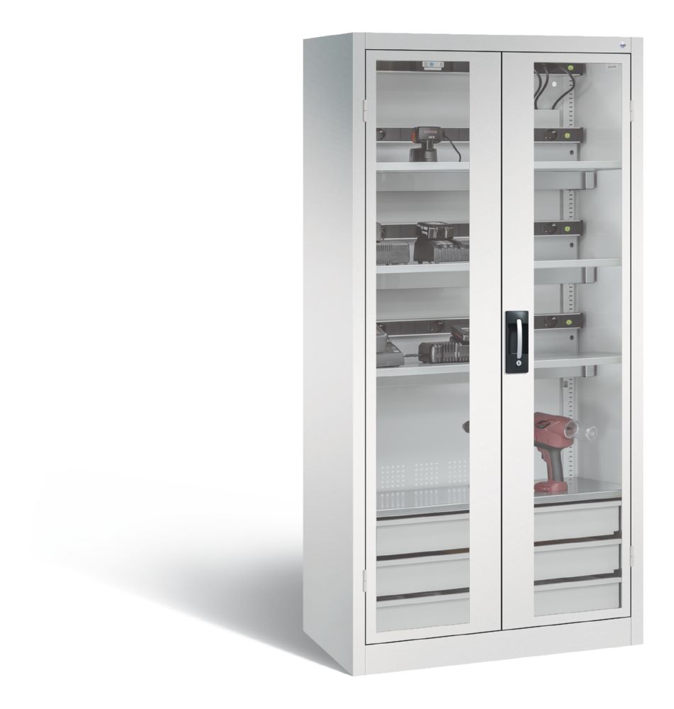 Produktbild C+P Akkuladeschrank Serie 89 Comfort 1950 x 930 x 500 mm in lichtgrau