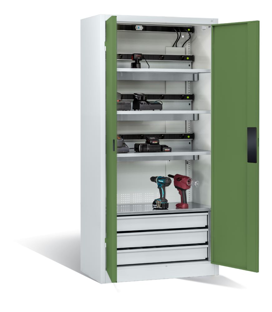 Produktbild C+P Akkuladeschrank Comfort Serie 89 1950 x 930 x 500 mm lichtgrau resedagrün bild 3