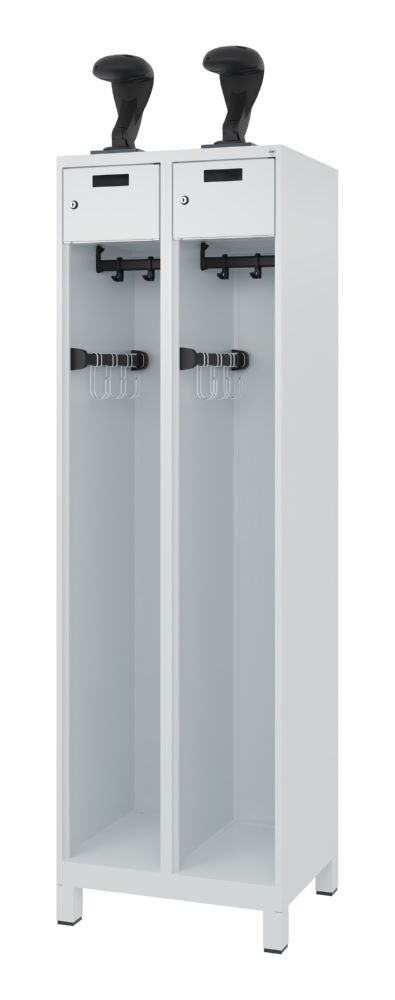Produktbild C+P Feuerwehrspind Praktus mit Fußteil 2 Abteile lichtgrau 600 x 500 x 1850 mm