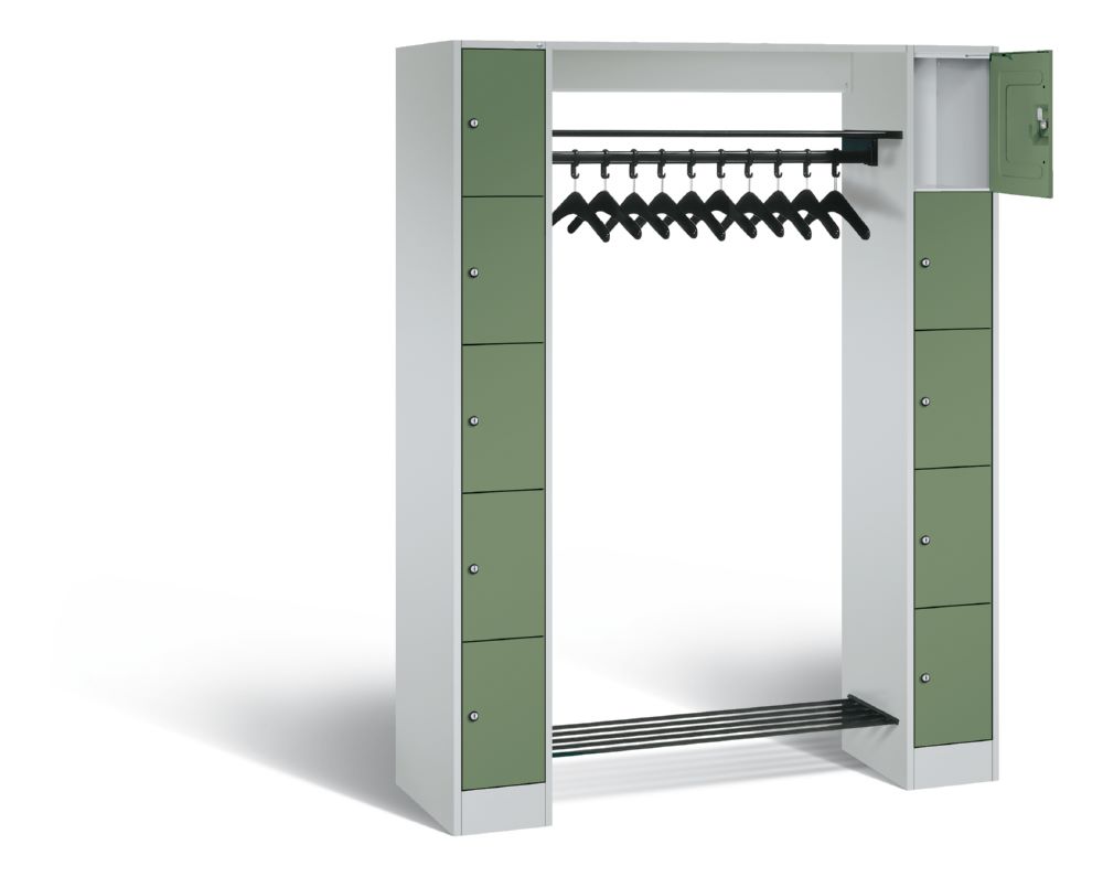 Produktbild C+P Freistehende Garderobe Serie 8070 abschließbar resedagrün 1430 x 480 x 1950 mm bild 2