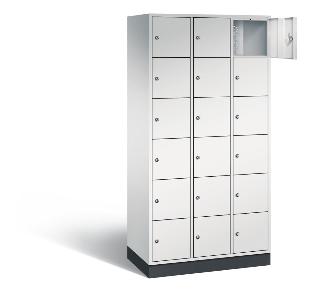 Produktbild C+P Schließfachschrank Intro 18 Fächer 1950 x 920 x 490 mm in lichtgrau bild 2