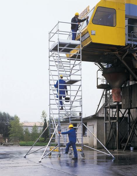 Produktbild Günzburger Rollgerüst mit Schrägaufstiegen AH 4,40 Meter Länge 1,80 Meter