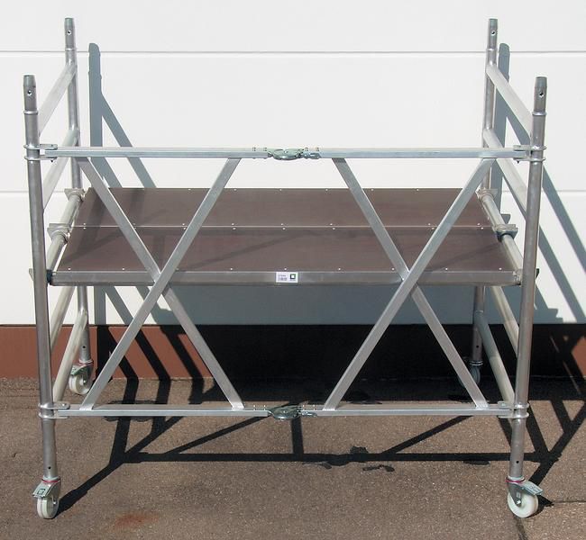 Produktbild Günzburger Klappgerüst türengängig mit 3 Meter Arbeitshöhe 1350 mm x 1800 mm bild 1