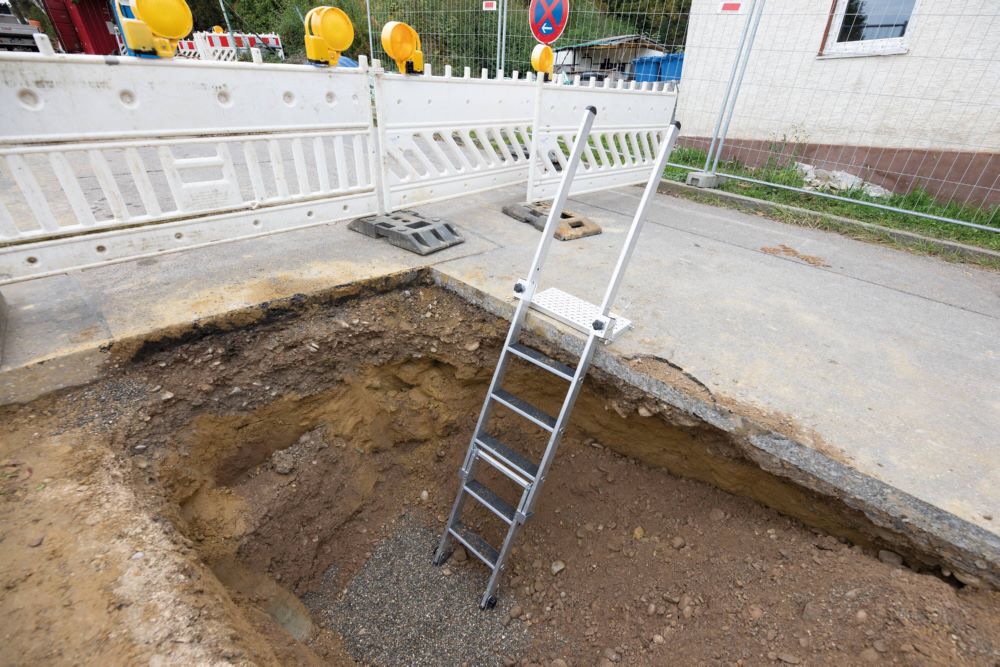 Produktbild Günzburger Stufen Baugrubenleiter mit 4 Stufen mit Handläufe bild 6