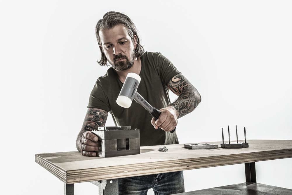 Produktbild SUPERCRAFT-Schonhammer, mit bruchsicherem Stahlrohrstiel und ergonomisch geformtem, rutschsicherem Griff | D=30 mm | 3377.030 bild 5