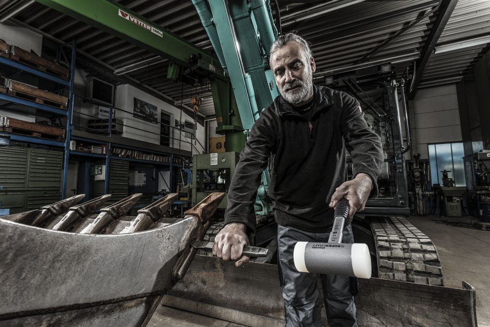 Produktbild SUPERCRAFT-Schonhammer, mit bruchsicherem Stahlrohrstiel und ergonomisch geformtem, rutschsicherem Griff | D=70 mm | 3377.070 bild 7