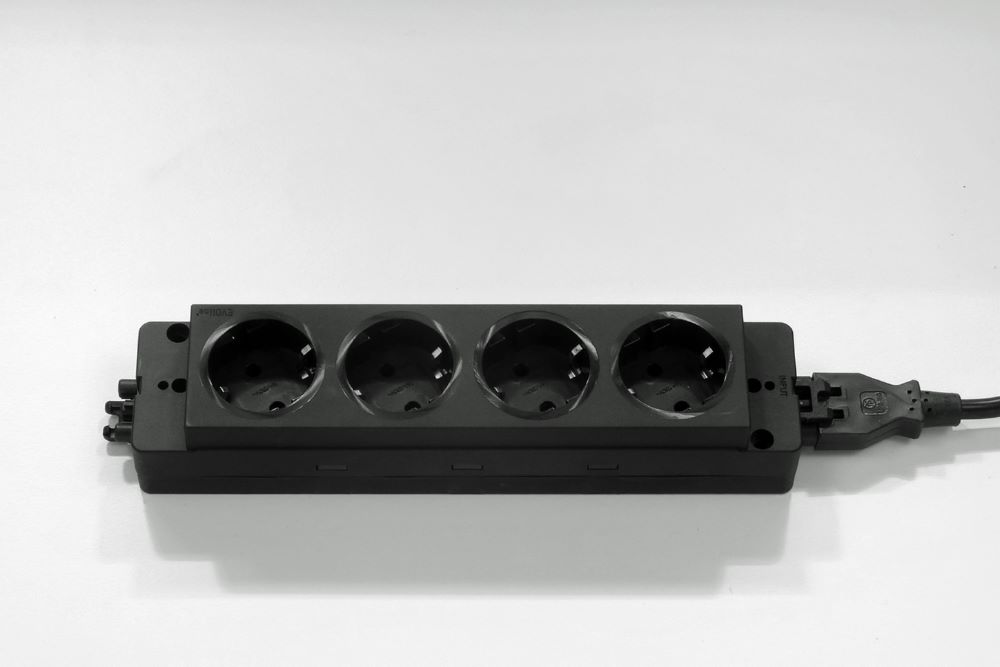 Produktbild Hammerbacher Steckdosenleiste 4 fach 250 mm lang mit 5 m Kabel BRD