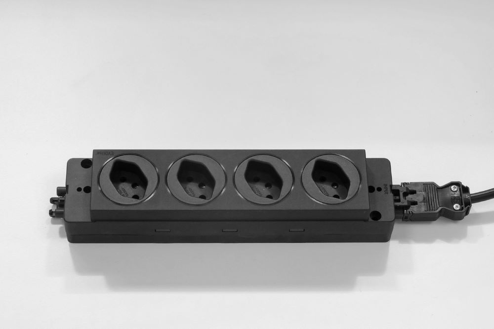 Produktbild Hammerbacher Steckdosenleiste 4 fach mit 5 m Kabel CH