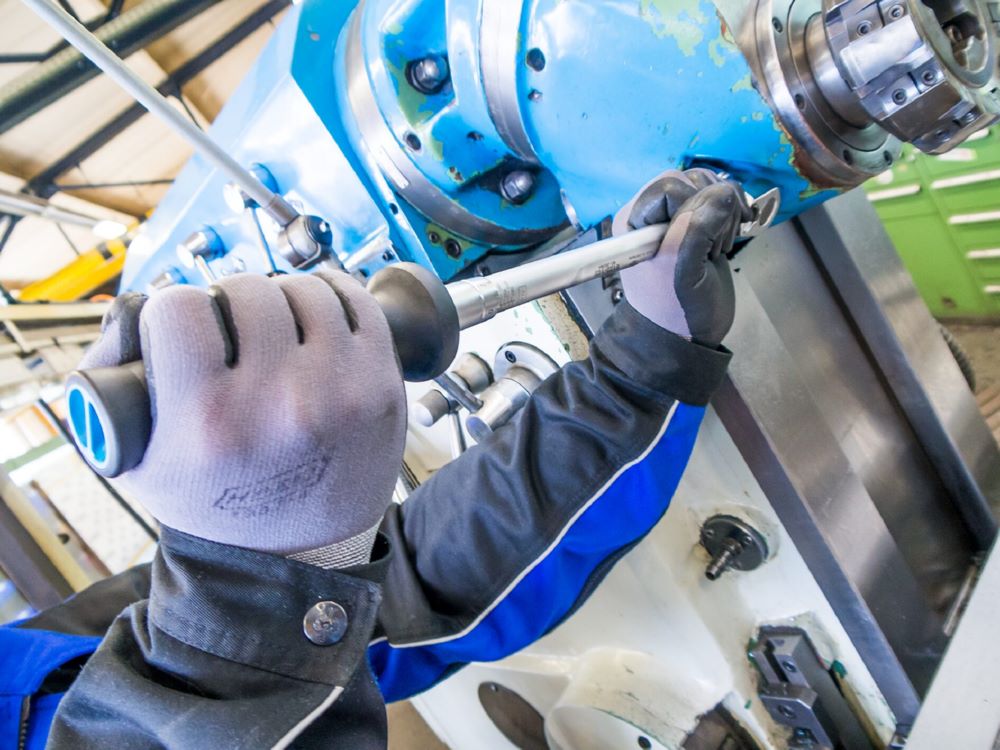 Produktbild Hazet Drehmomentschlüssel mit DAkkS Kalibrierschein 6122-1CTCAL 40-200 Nm 543 mm bild 4