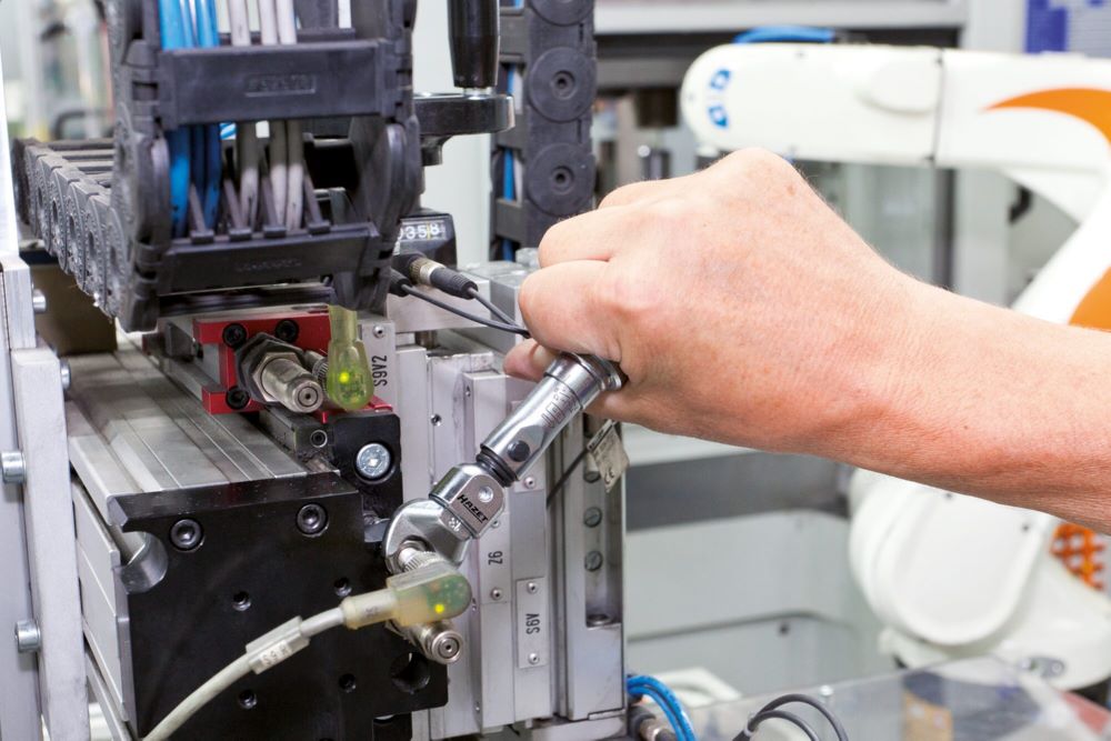 Produktbild Hazet Drehmomentschlüssel mit DAkkS-Kalibrierschein 6281-2CTCAL Länge 125,4 mm bild 4