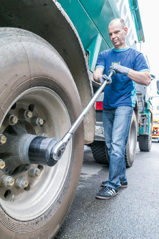 Produktbild Hazet Nkw Radkapselschlüssel 4937-110 mit 1 Zoll Vierkant 95 mm bild 3