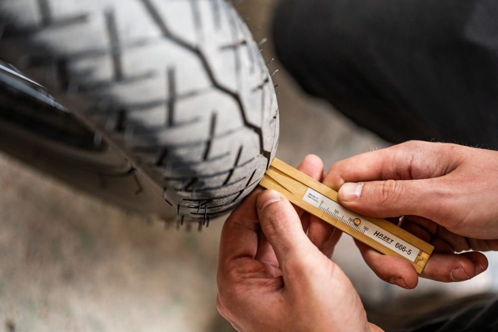 Produktbild Reifenprofil Tiefenmesser bis 30 mm Messtiefe 666-5 bild 2