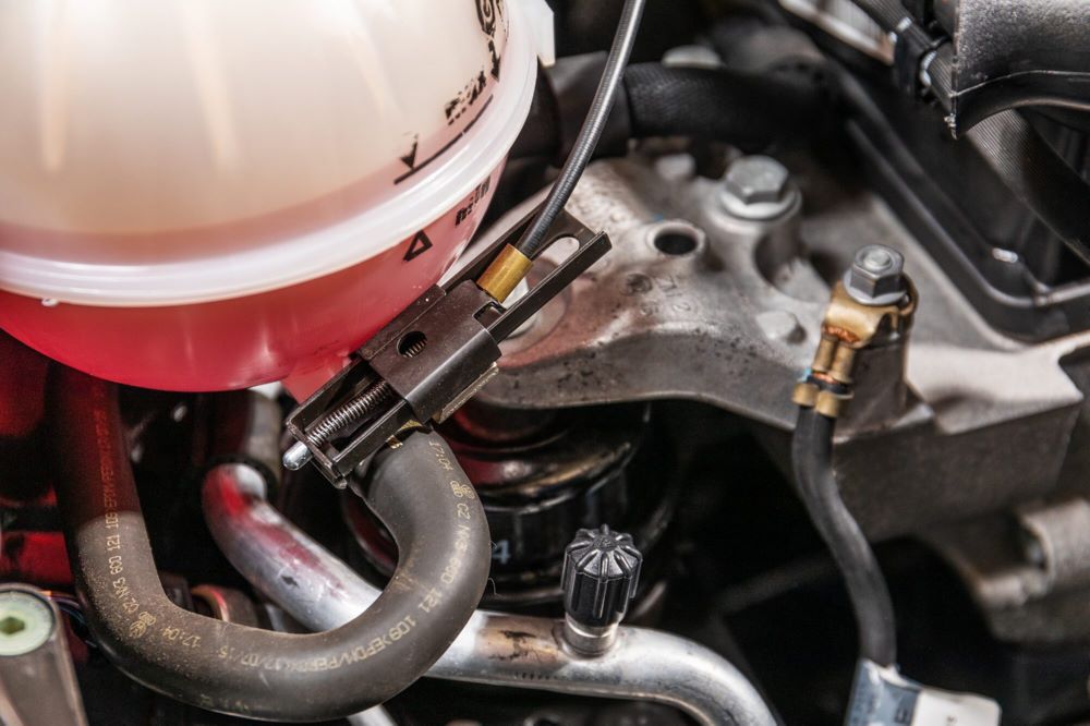 Produktbild Hazet KFZ Schlauchschellenzange 798-15A Spannbereich 7 bis 60 mm Länge 875 mm bild 2