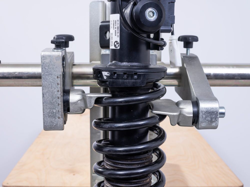 Produktbild Hazet Universal Spannplatte für Stoßdämpferbeine verstellbar 4903-3 bild 3