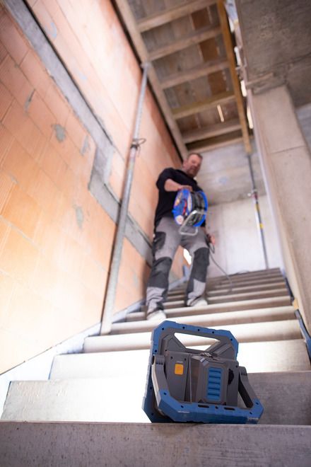 Produktbild Brennenstuhl LED Hybrid Arbeitsstrahler BS 8050 MH - Beispiel bild 14