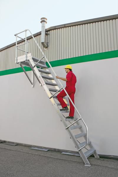 Produktbild Günzburger Aluminium Treppe 60 Grad mit Plattform 15 Stufen 1000 mm breit