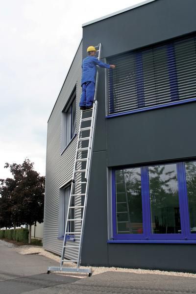 Produktbild Günzburger Aluminium Schiebeleiter mit Nivello Traverse 2 x 6 Sprossen
