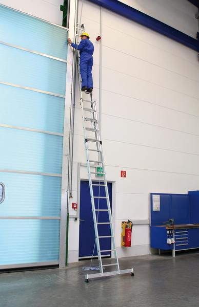 Produktbild Günzburger Aluminium Seilzugleiter mit Nivello Traverse 2 x 18 Sprossen