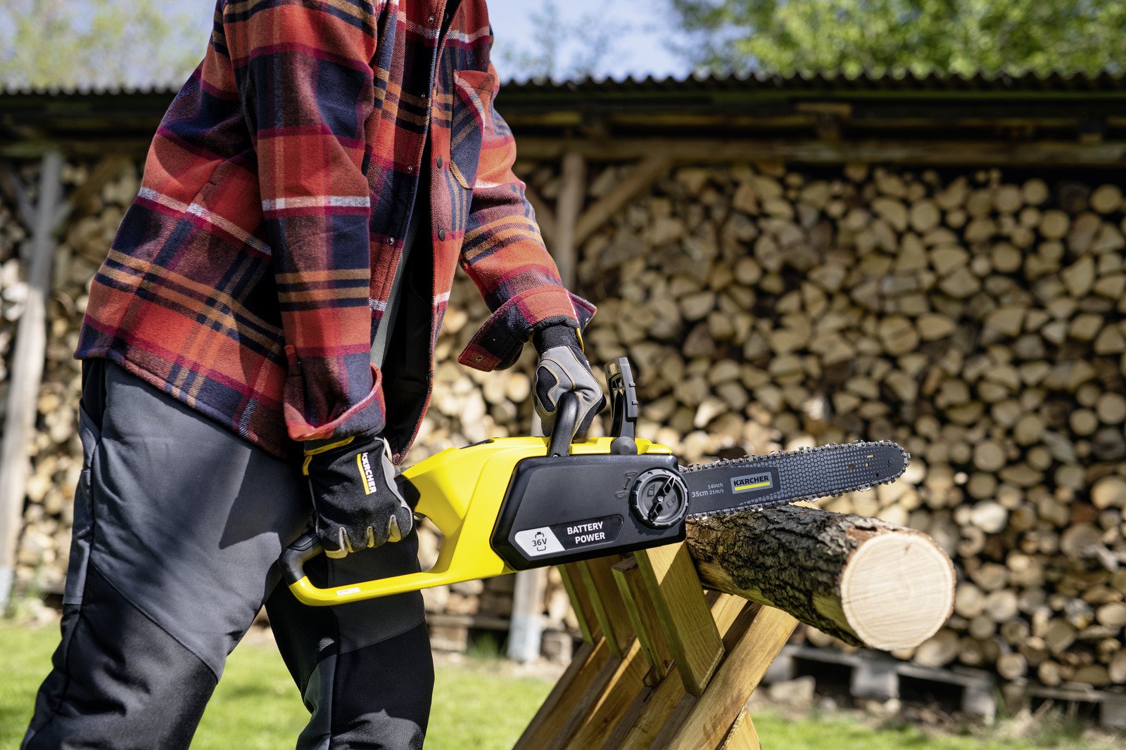 Produktbild Kärcher Akku Kettensäge CNS 36-35 Battery Beispiel 3 bild 4
