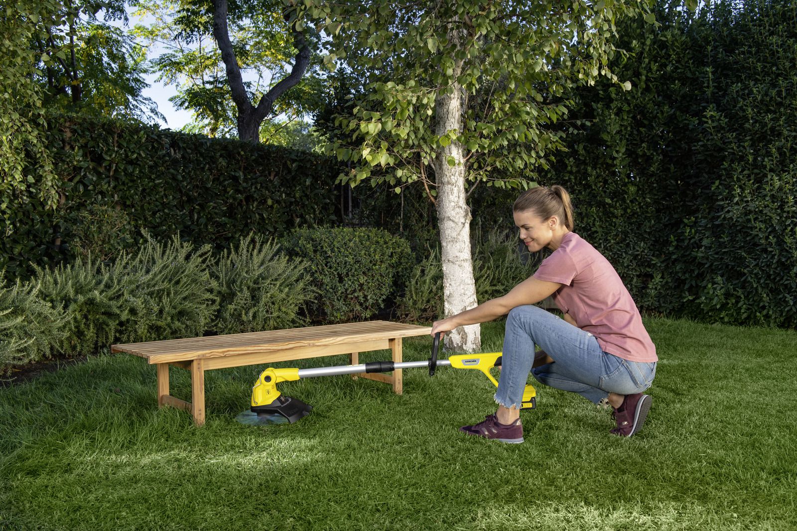 Produktbild Kärcher Akku Rasentrimmer LTR 18-30 Battery Anwendung 1 bild 5