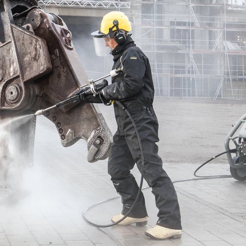 Produktbild Kärcher HD Schutzanzug Größe L für Hochdruckreiniger Arbeiten Beispiel 2 bild 5